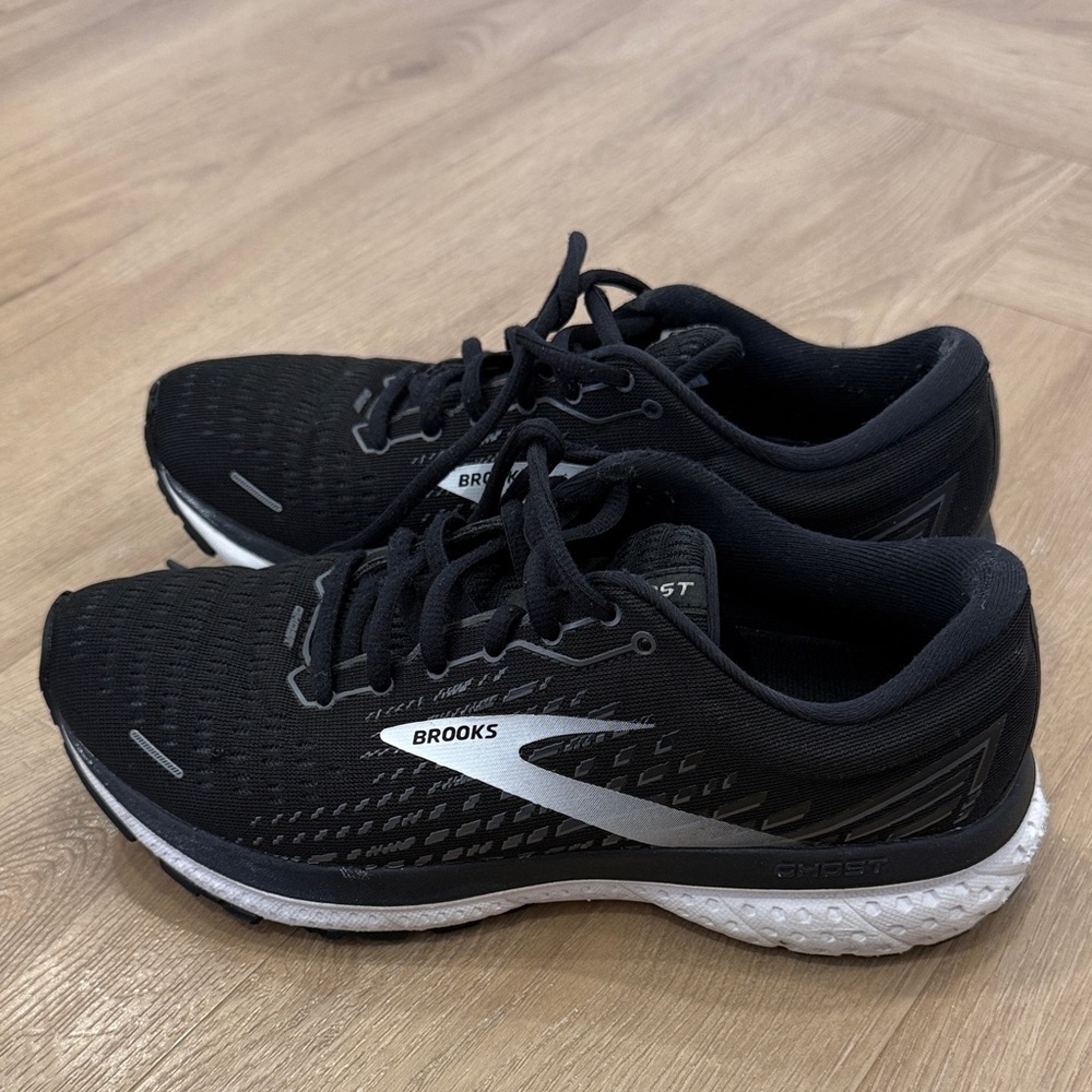 Brooks Black and White Athletic Shoes